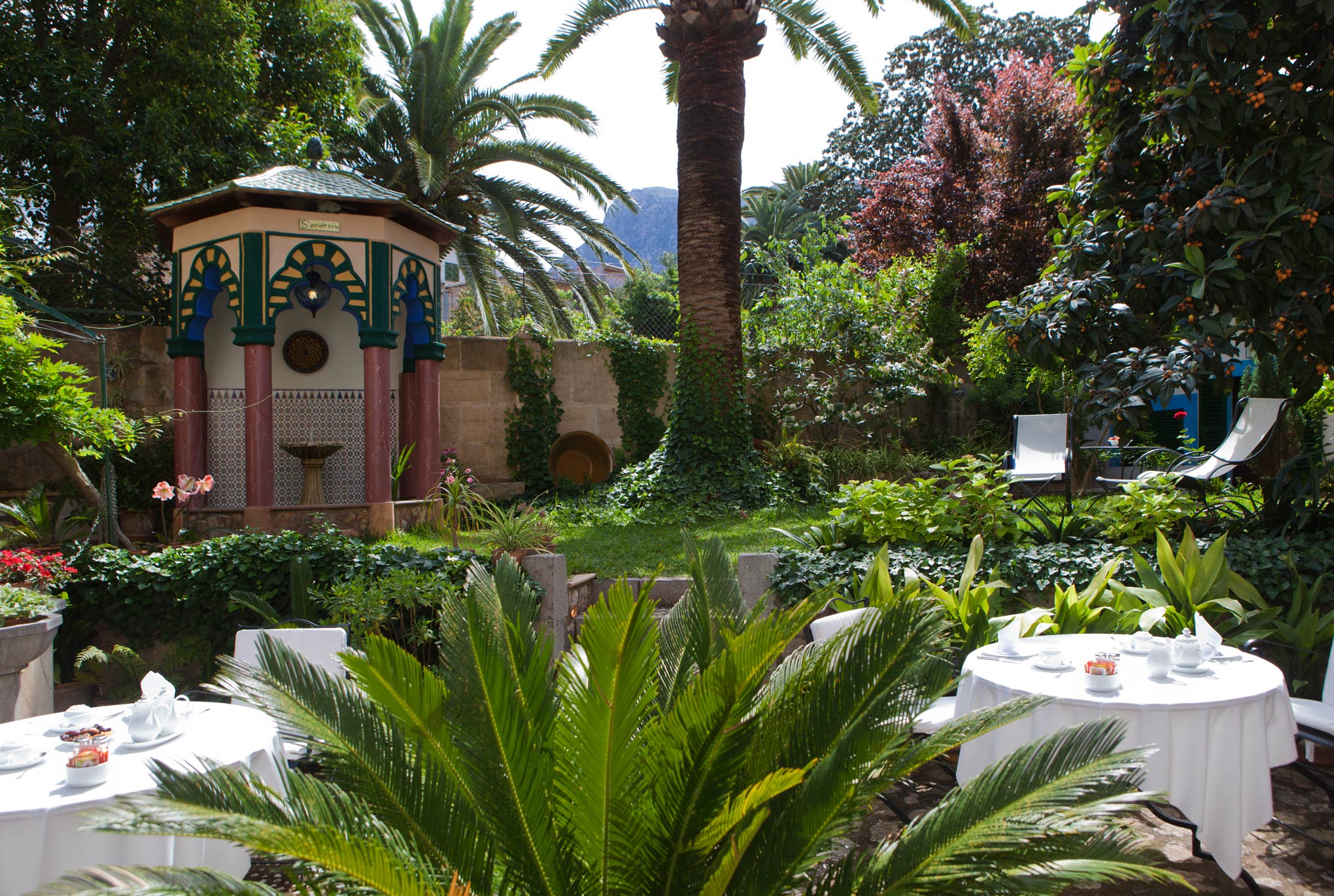 Blick auf den Garten von hotel s'Ardeviu in Sóller